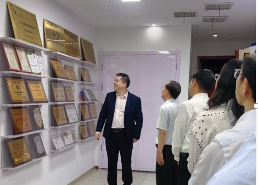 政企動態(tài)|通州區(qū)委書記孟景偉走訪仟億達(dá)集團(tuán)調(diào)研企業(yè)發(fā)展情況 政企動態(tài)|通州區(qū)委書記孟景偉走訪仟億達(dá)集團(tuán)調(diào)研企業(yè)發(fā)展情況